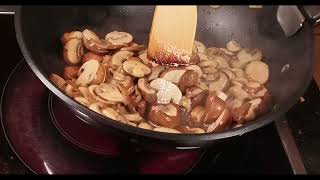 Recette sauce champignons au Porto Délicieux [upl. by Eicyaj240]