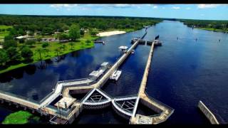 CALOOSAHATCHEE RIVER AERIAL  4K  FORT MYERS  FL [upl. by Gausman]