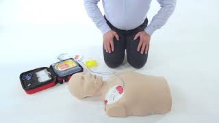 Come si usa il Defibrillatore Philips Heartstart HS1  Iredeem [upl. by Leahicm]