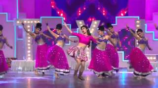 Chitiyaan Kalaiyaandance by mouni roy [upl. by Ocin]