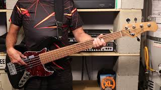 DiamondRio Nowhere Bound  Fretted amp Fretless Comparison [upl. by Martica]