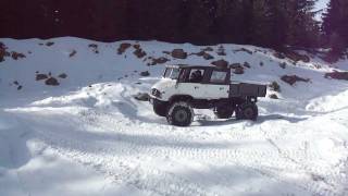 V8 Unimog Playing in the snow [upl. by Adnert]