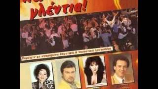 54 Nonstop Agapimena Dimotika amp Nisiotika  1 of 5  NonStopGreekMusic [upl. by Pickar]