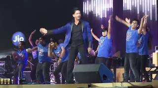 Shahrukh Khan Chaiyya Chaiyya Performance [upl. by Sonja714]