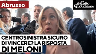 Elezioni Abruzzo i giornalisti a Meloni quotCentrosinistra sicuro di vincerequot E lei risponde così [upl. by Aleafar]