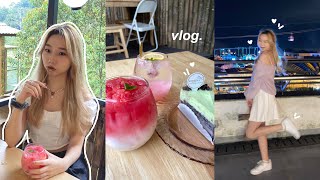 vlog🚠🗻 going on vacation with my cousin alone night life cafes cable car lots of food [upl. by Reynold804]