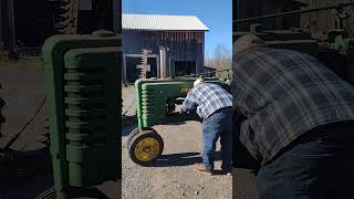 1946 John Deere B that is grumpy after years of sitting [upl. by Atinet48]