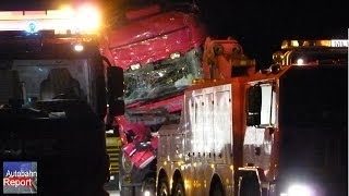 Barsbüttel Schwerer LKWUnfall auf der Autobahn1 vor Hamburg 11112013 [upl. by Saile]