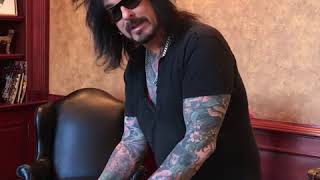 SixxAM  The Heroin Diaries 10th Anniversary Edition deluxe vinyl unboxing by Nikki Sixx [upl. by Lrae]