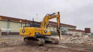 LiuGong 928E Squibb Demolition on site in Nottingham [upl. by Fernando]