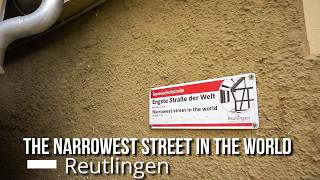 ถนนแคบที่สุดในโลก The narrowest Street in the World  engste Straße der Welt  Reutlingen [upl. by Zelazny]