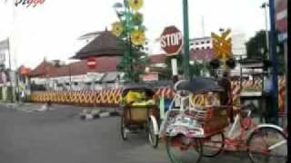 Shunting Trains in Yogyakarta Railway Crossings [upl. by Nerreg]