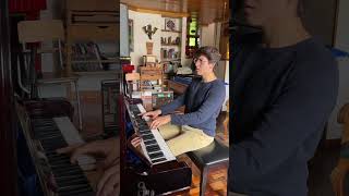 Merengue en piano con quotLas Avispasquot de Juan Luis Guerra merengue piano shorts [upl. by Schluter41]