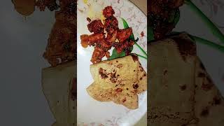 Chicken with chepathi🤤😋ytstudioes youtubeshorts food chapathi chicken yummyfoodviralvideo [upl. by Leo]