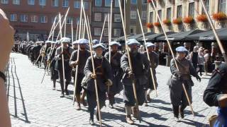 Memmingen 2016 MacKays Regiment march to the Rathaus to be welcomed by the Mayor [upl. by Sucramraj]