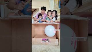 Yang meletusin balon bersih2 rumah kembarlucu anakkembar familygames [upl. by Esialb]