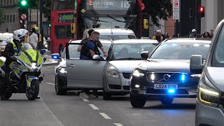 RUMBLER SIREN City of London Police vehicle box in Aldgate East  convoy back to custody [upl. by Aisanat]