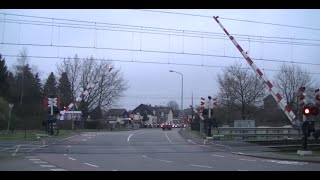 Timelapse SpoorwegovergangRRcrossing Boxtel Tongersestraat NL [upl. by Jovitta]