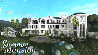 Realistic Summer Mansion Bloxburg Speedbuild [upl. by Zurn797]