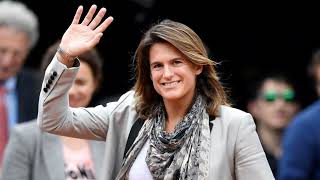 Amélie Mauresmo  encensée par Amélie Oudéa Castéra [upl. by Eatnohs]