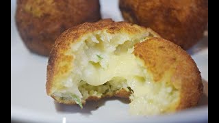 Mais uma delícia feita na Air fryer Bolinho de mandioca e queijo😋🤗 [upl. by Alliscirp680]