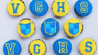 VIDEO GAME HIGH SCHOOL CUPCAKES  NERDY NUMMIES [upl. by Grogan83]