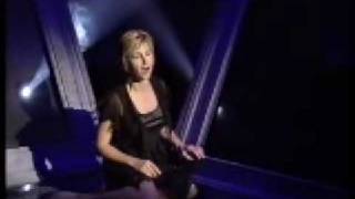 Lesley Garrett  I Dont Know How To Love Him [upl. by Joana]