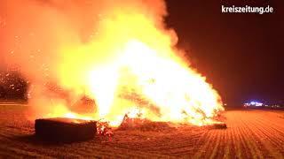 450 Strohballen in Bassum bei Feuer zerstört [upl. by Einahpetse]