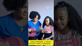 COMO TOCAR VIOLÃO TOCANDO COM MINHA FILHA😲🥰 violaoparainiciantes violãoparacrianças [upl. by Tterb]