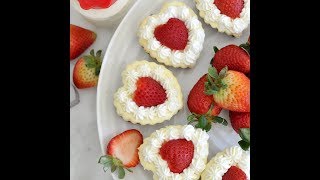 Valentines Day Cheesecake Hearts by Cooking with Manuela [upl. by Oam105]