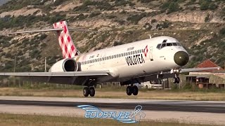 quotBlack Nosequot Volotea Boeing 717  Landing at Split Airport LDSPSPU [upl. by Trebliw]