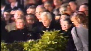 Deutsche Einheit Hymne vor dem Reichstag 03101990 [upl. by Aldon]