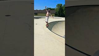 MY BUDDY JOEL AT THE NEW SKATEPARK IN BALTIMORE skateboarding skateshorts shorts [upl. by Irahc315]