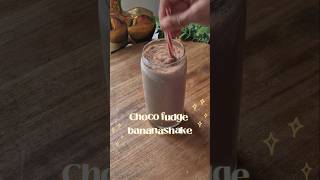 Chocofudge bananshake easy eat fyp food trend shorts juice banana chocolate milk shorts [upl. by Yerocaj]