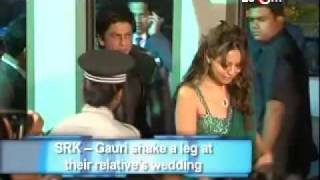 Shahrukh Khan amp Gauri dance at their relatives wedding [upl. by Snow]