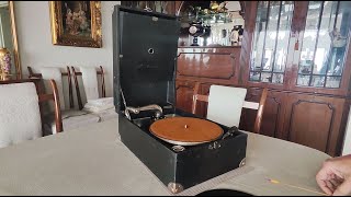 230 Restaurando gramófono Victor Victrola 35 tipo maletín circa 1924 [upl. by Anasxor47]