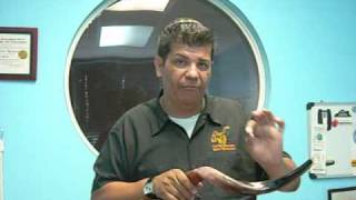 Easy to Blow Shofars and How to measure a Shofar Jose Escobar 28 inch Shofar English [upl. by Emse]