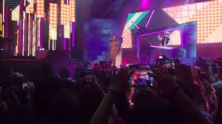 Friends  Marshmello amp Anne Marie  LIVE at the 2018 iHeart Radio MMVAs [upl. by Ecerahc]