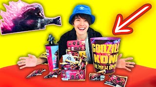 THE GODZILLA X KONG ULTIMATE UNBOXING [upl. by Noynek]