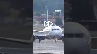 Ce Boeing 767 rebondit sur la piste d’atterrissage tangue et redécolle en urgence [upl. by Nolyarg49]