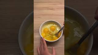 Astuce pour des oeufs brouillés crémeux  recettefacile recetterapide petitdéjeuner [upl. by Murray823]