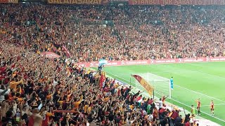 İCARDİ GOLÜ ATIYOR AŞKIN OLAYIM STADI İNLETİYOR GalatasarayFenerbahçe tribün çekim [upl. by Naimad]