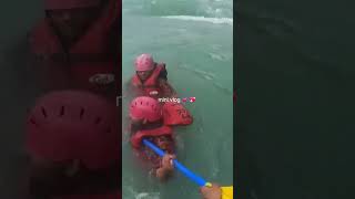 pola ne lugai ger di😀😀rafting reels rishikesh swimming trending trendingshortsshortsvideo [upl. by Eldreda]