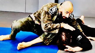 Ep 332 Bras Prisonnier Omoplata Pour un bon contrôle en garde fermée [upl. by Mert]