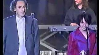 Franco Battiato e Carmen Consoli  Strani giorni live [upl. by Aidin]