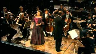 Cecilia Bartoli  Mozart  Vado ma dove [upl. by Nunes439]