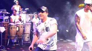 Wesley Safadão com Léo Santana Baile da Santinha 2017 FULL HD [upl. by Allisurd]