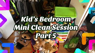 Hoarders Heart Kid’s Bedroom Mini Clean Out DeClutter Part 5 [upl. by Loreen]