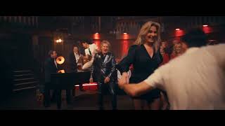 Rod Stewart with Jools Holland  Pennies from Heaven Official Video [upl. by Alimat669]