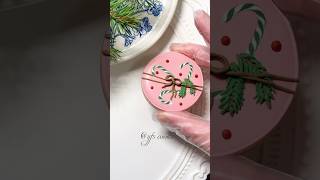 🎄Simple pink Christmas cookie decorating for beginners cookiedecorating christmas satisfying [upl. by Sokim]